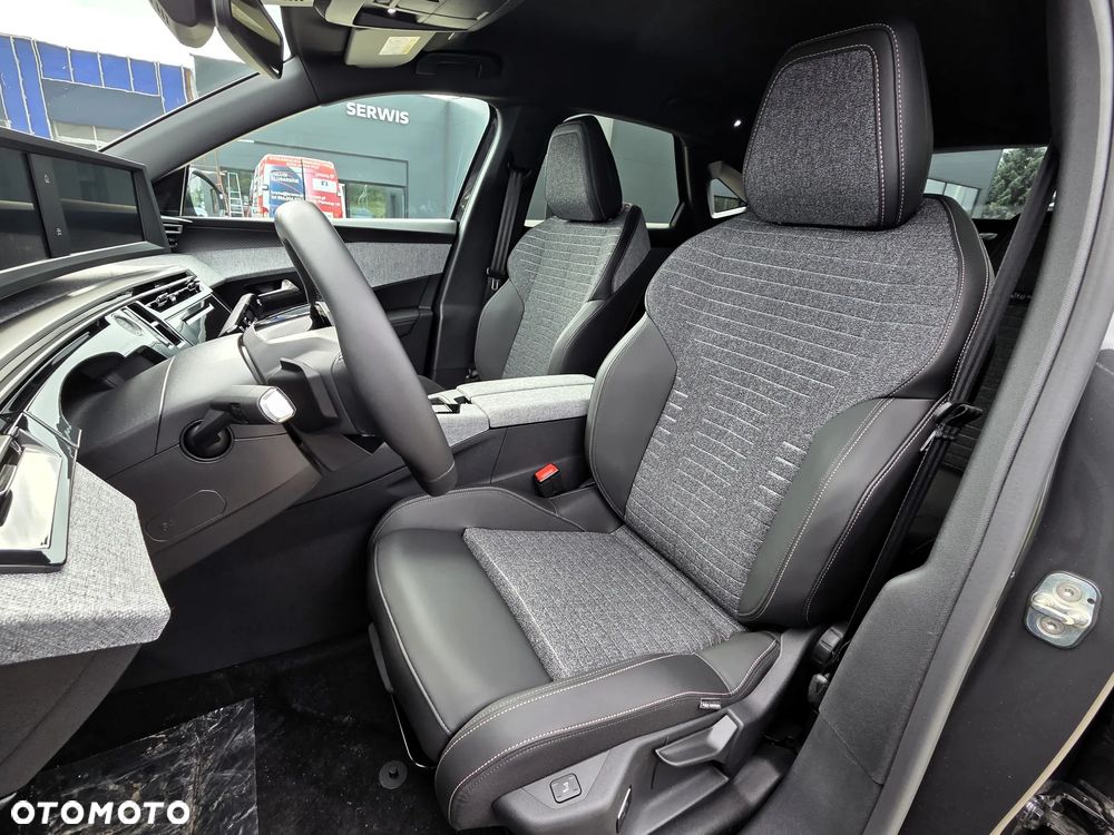 Peugeot 3008 1.6 PHEV 225 Allure S e-DCS7 - 18