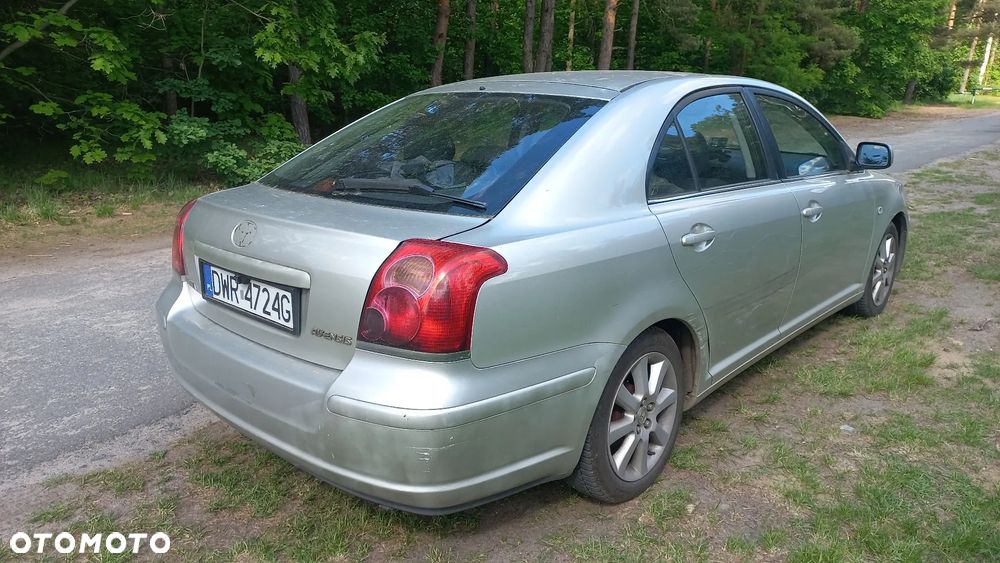 Toyota Avensis 1.8 VVT-i Sol - 10
