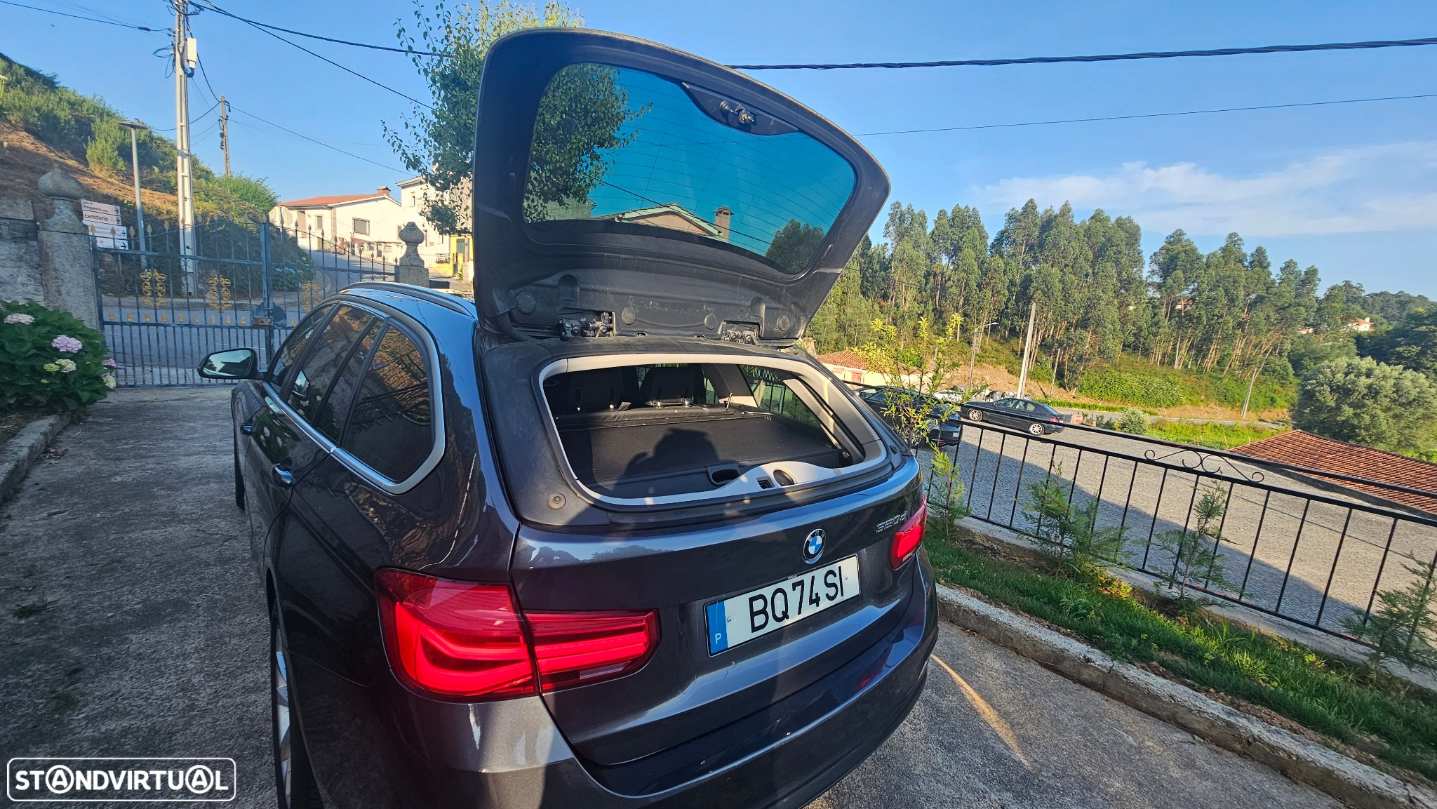 BMW 320 d Touring Line Luxury Auto - 2