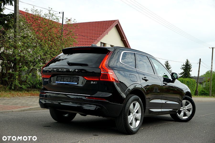 Volvo XC 60 B4 D AWD Geartronic Momentum Pro - 10
