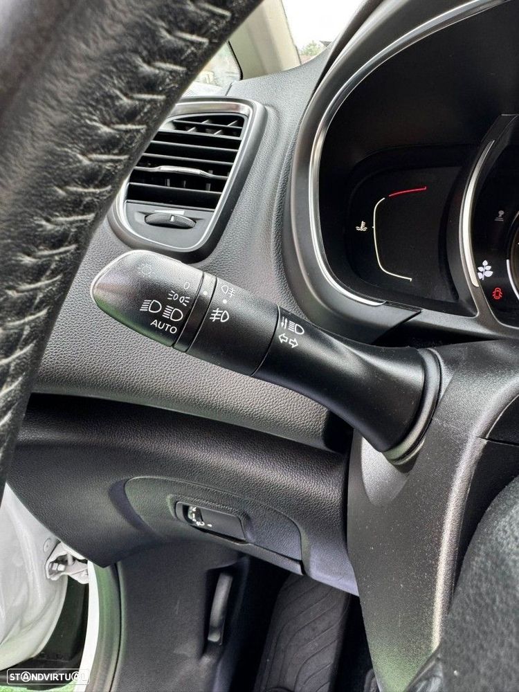 Renault Grand Scénic BLUE dCi 150 Deluxe-Pack LIMITED - 18