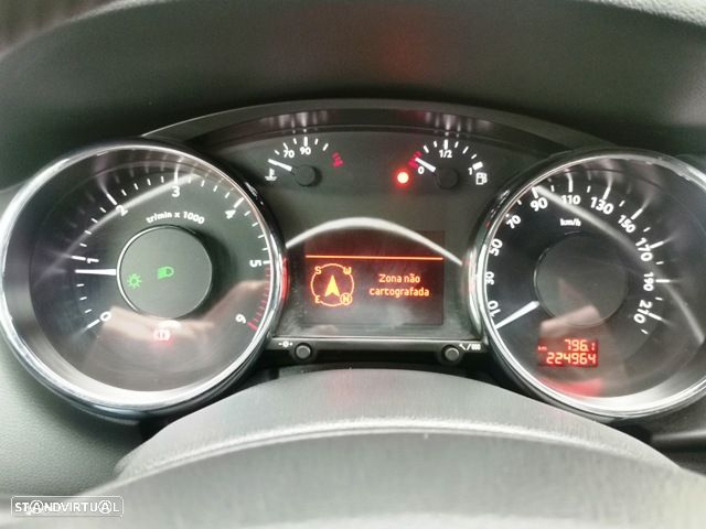 Peugeot 3008 1.6 HDi Sport - 16