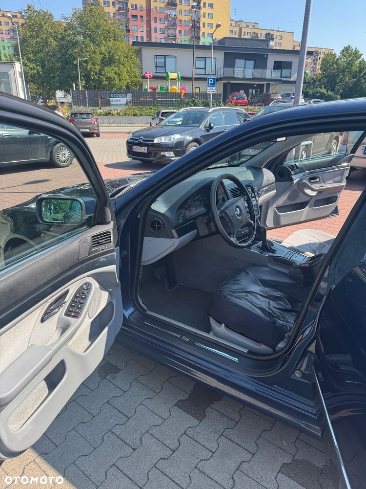 BMW Seria 5 - 17