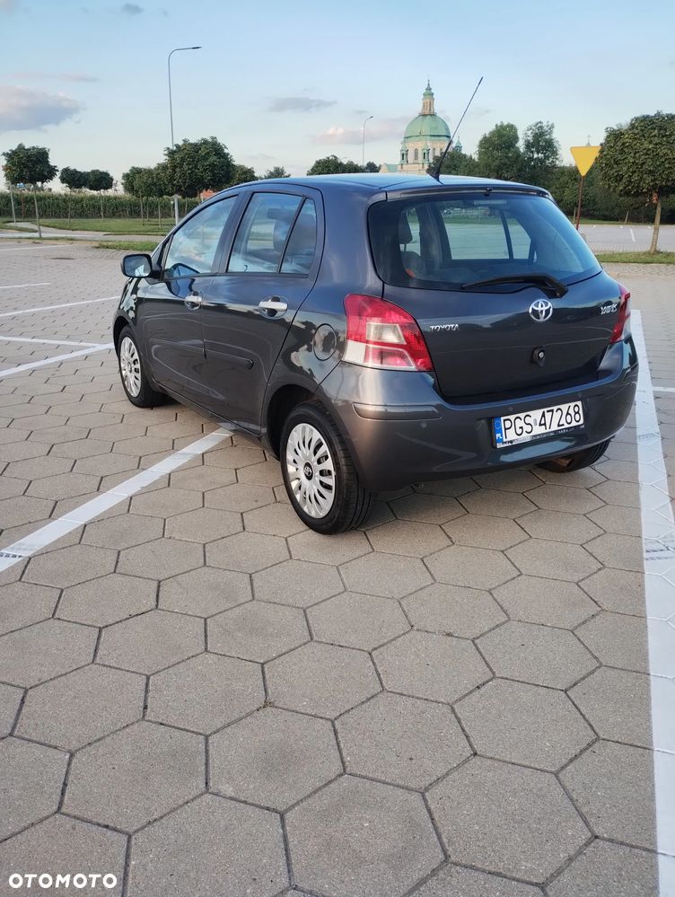 Toyota Yaris 1.33 2010 - 4