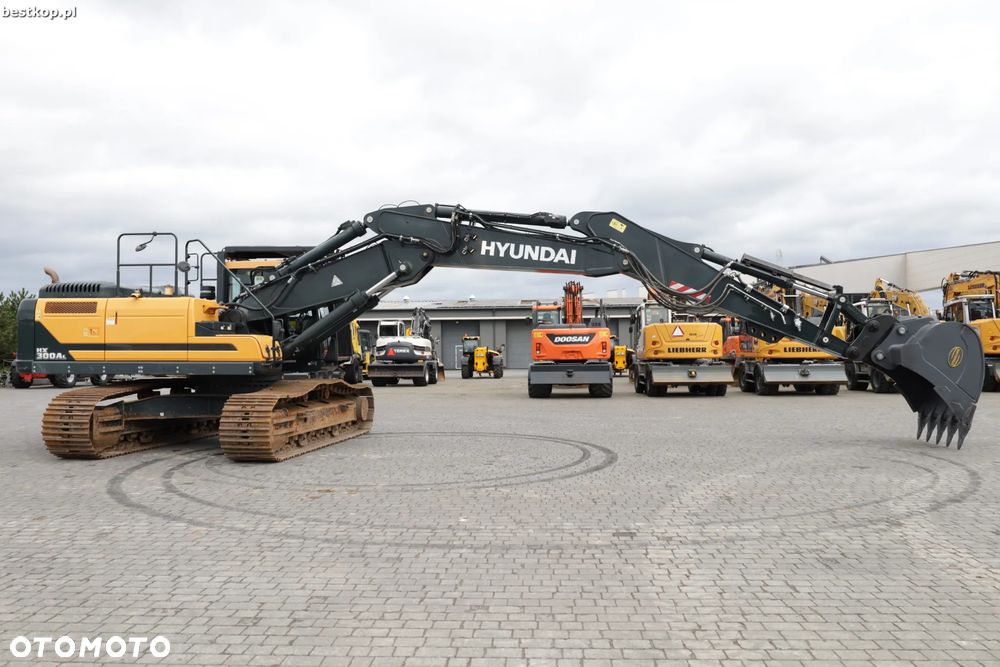 Hyundai HX300AL - 34