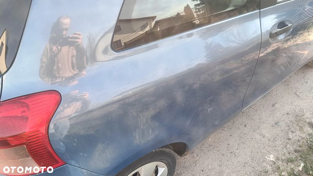 Toyota Yaris 1.0 Luna A/C - 12