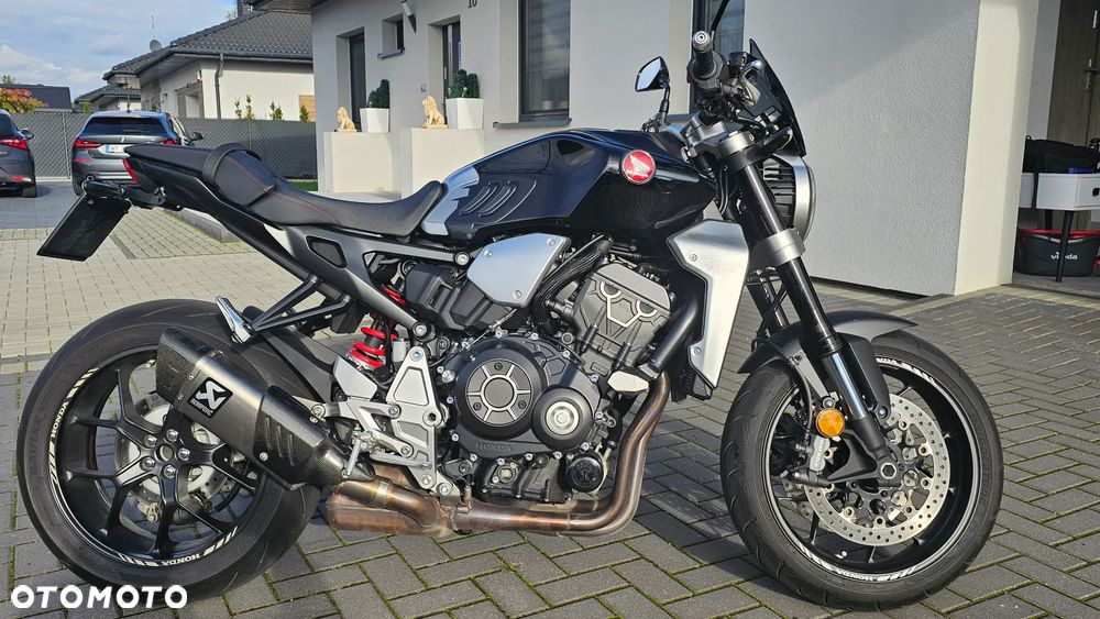 Honda CB - 1