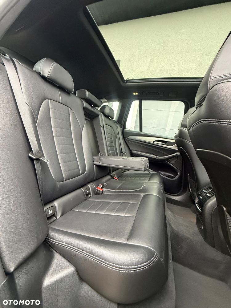 BMW X3 xDrive20i Luxury Line sport - 34