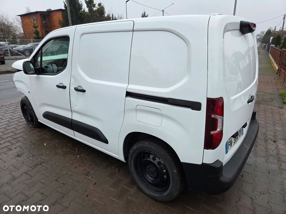 Peugeot PARTNER 1.2i 131KM - 1
