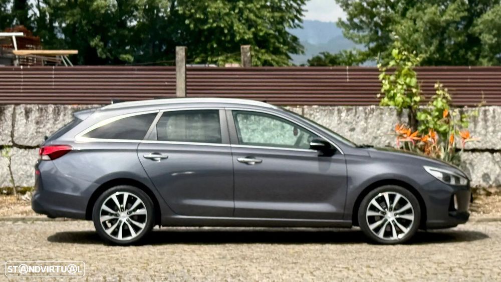 Hyundai i30 SW - 26