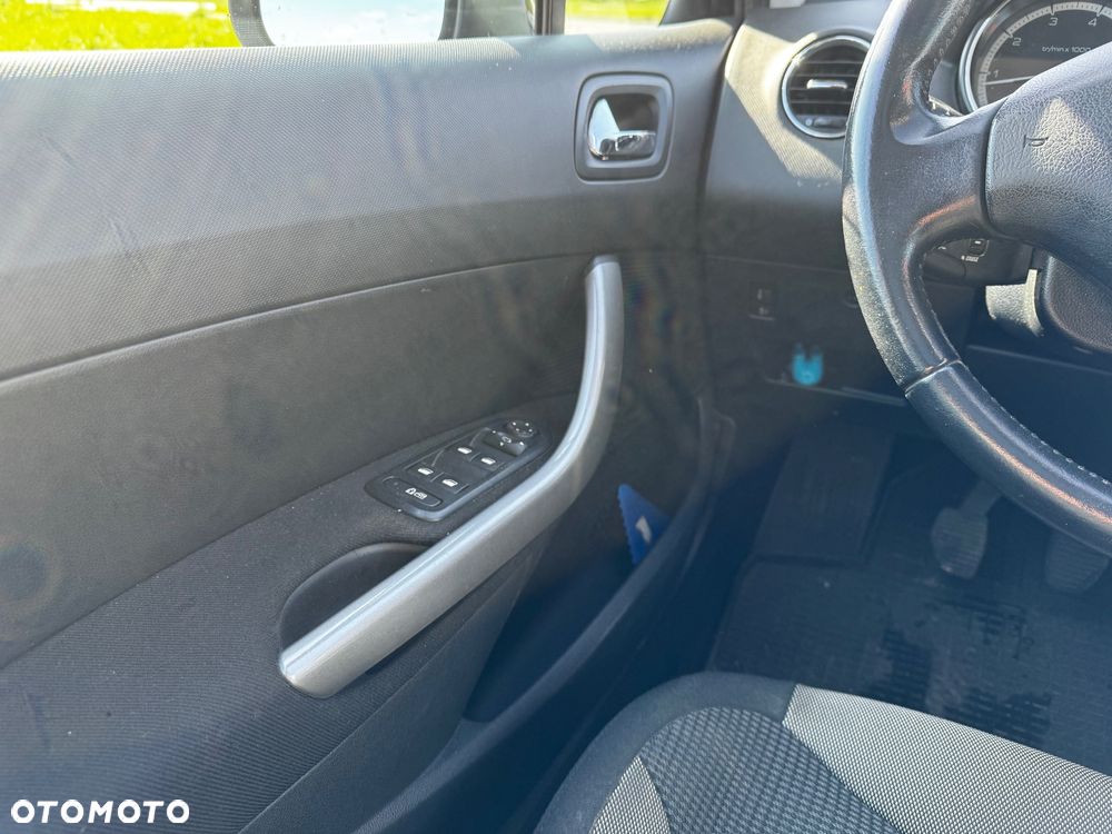 Peugeot 308 1.6 Premium - 8