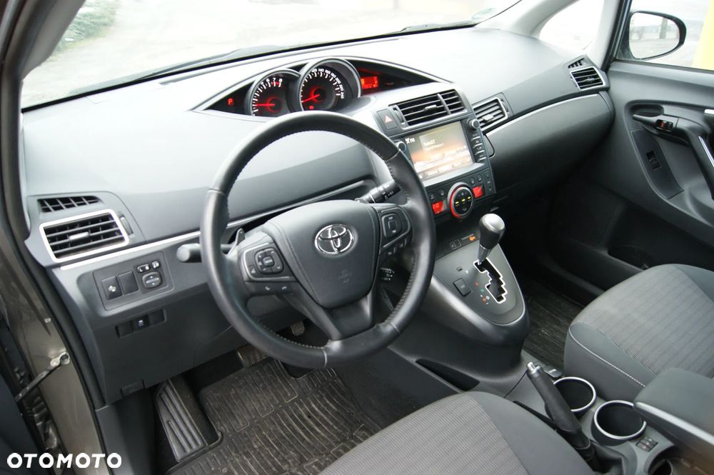 Toyota Verso 1.8 Multidrive Edition - 14