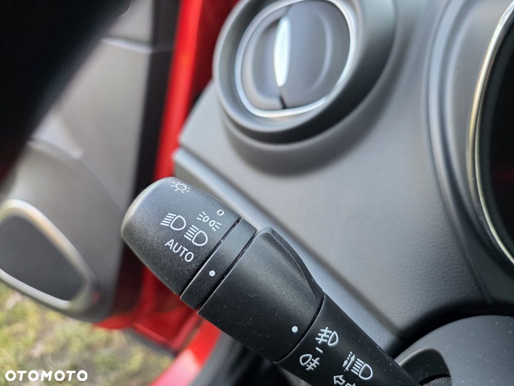 Renault Captur ENERGY TCe 120 Intens - 23