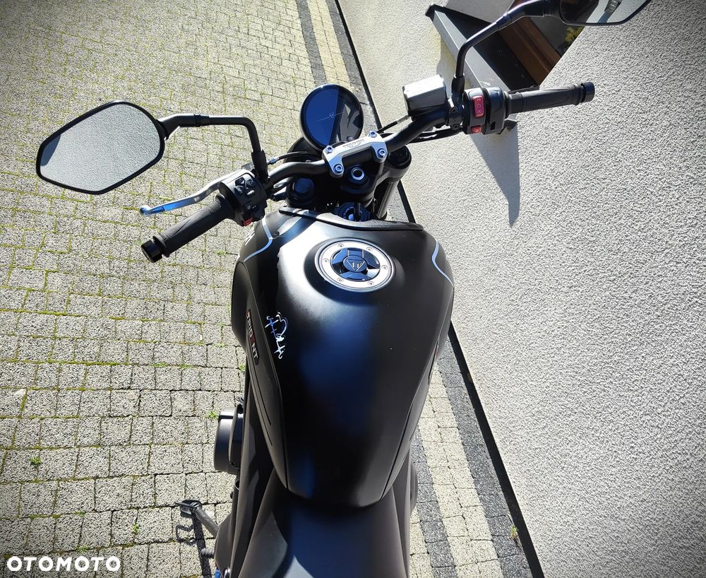 Triumph Trident - 20