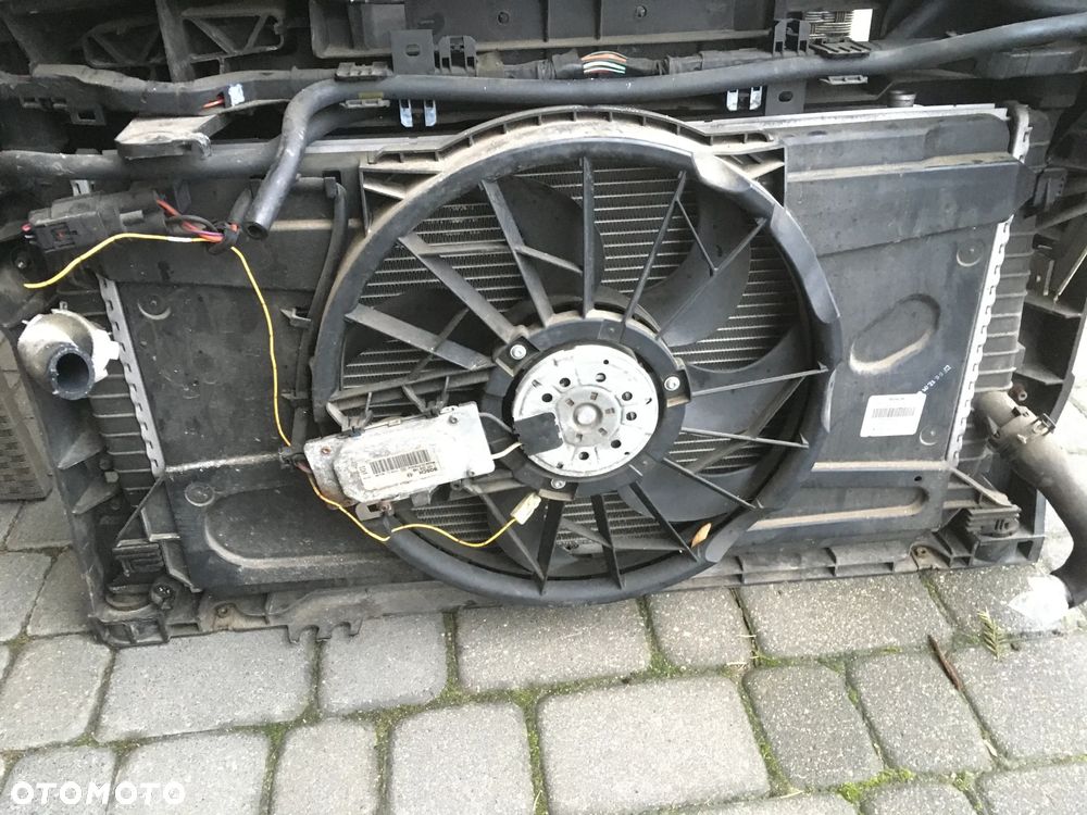 PAS PRZEDNI MAZDA 3 03-09 chłodnica wentylator benzyna - 3