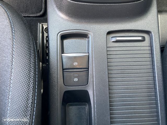 Ford Focus 1.0 EcoBoost Hybrid Aut. ACTIVE DESIGN - 32