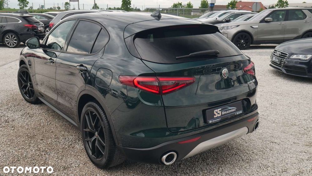 Alfa Romeo Stelvio - 27