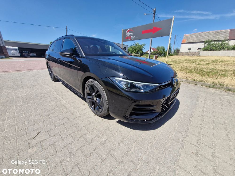 Volkswagen Passat Variant 2.0 TDI SCR DSG R-Line - 3