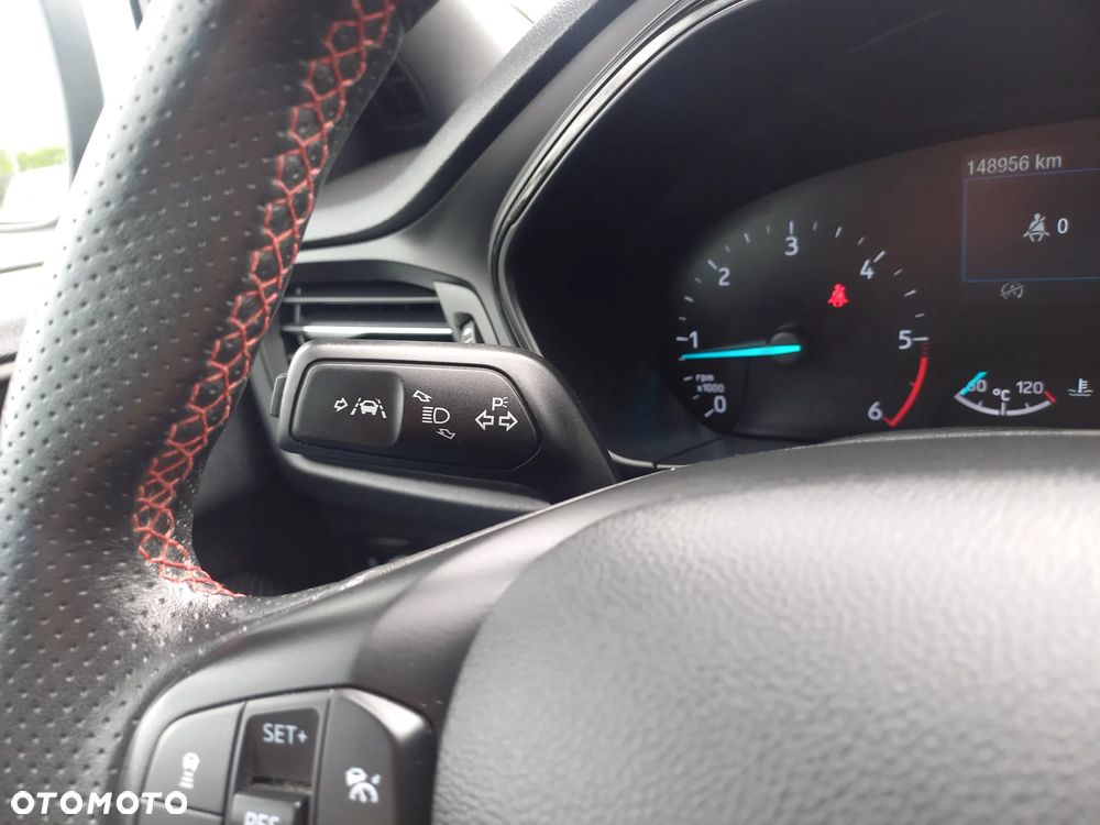 Ford Focus 2.0 EcoBlue STart-Stopp-System ST-LINE - 28