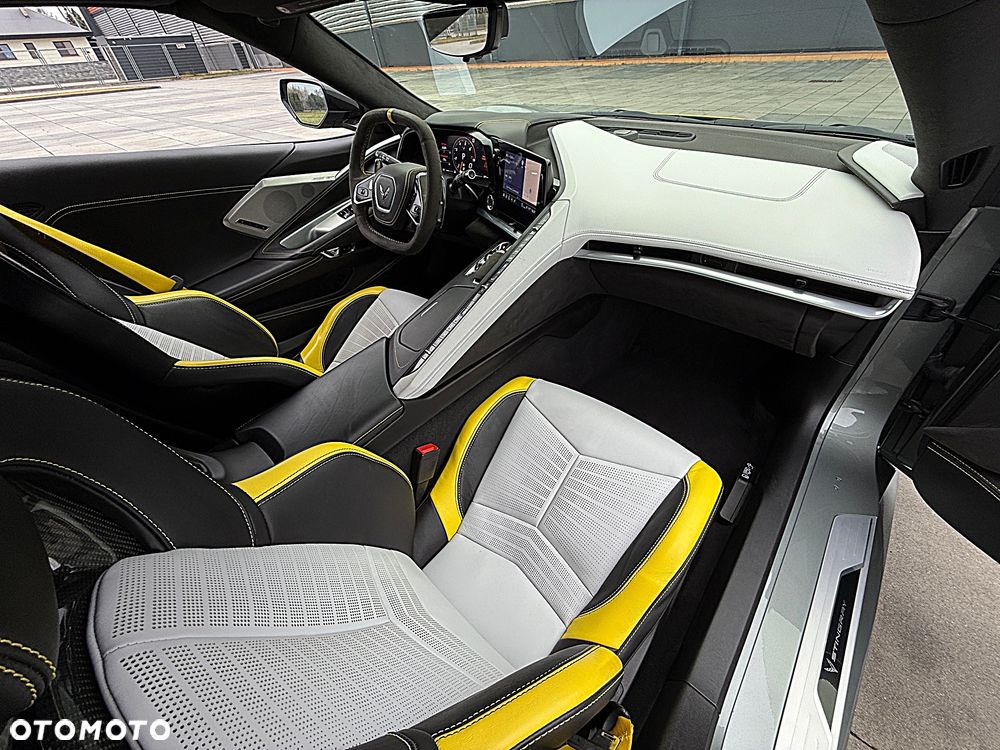 Chevrolet Corvette Stingray 3LT 6.2 V8 Automatik - 9