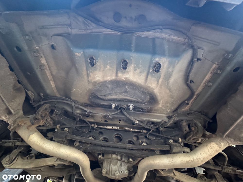 Jeep Grand Cherokee - 29