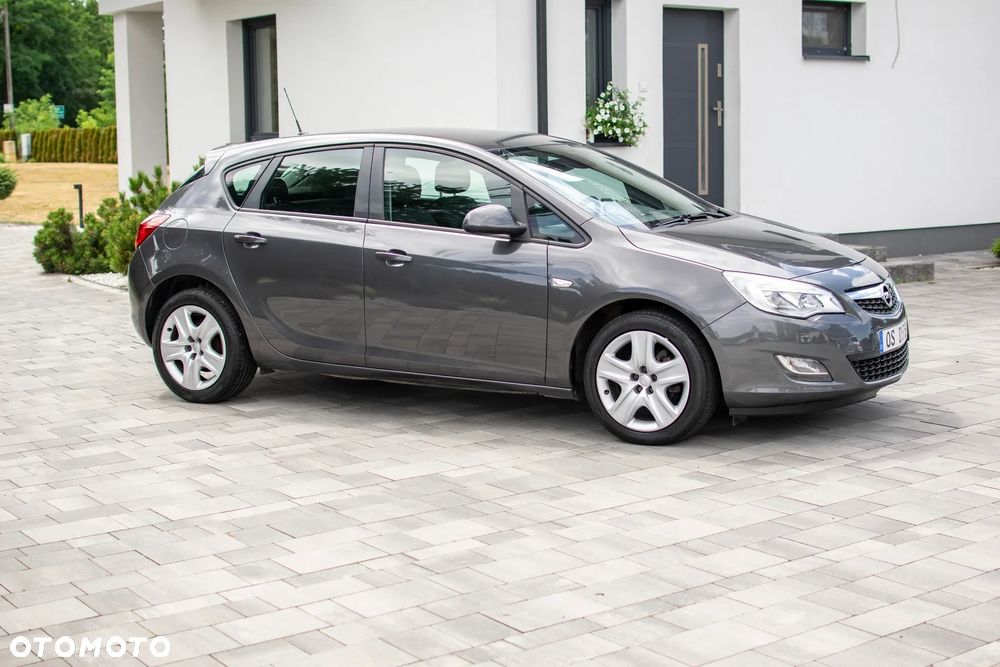Opel Astra - 14