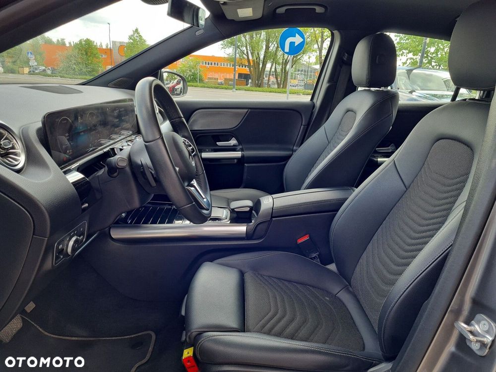 Mercedes-Benz EQA 300 66.5kWh 4-Matic Progressive - 14