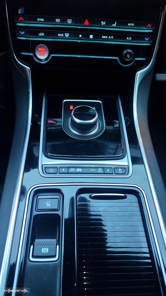 Jaguar XF Sportbrake 2.0 D R-Sport Aut. - 9