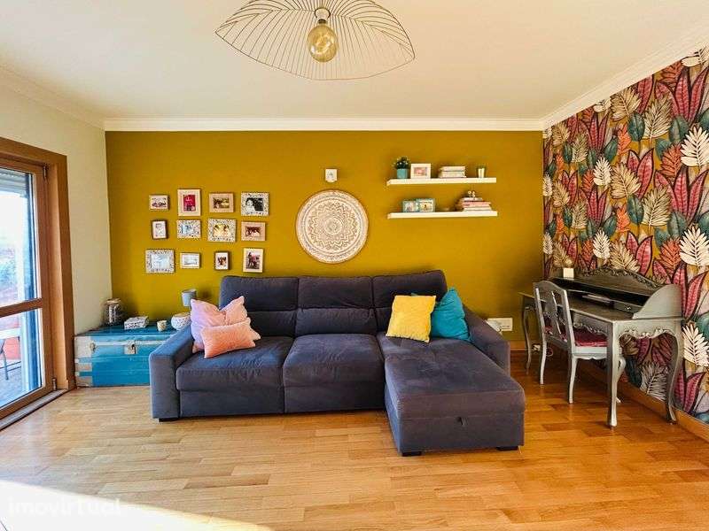 Apartamento T2 com amplo terraço de 29 m² na Serra de Carnaxide - Grande imagem: 2/12