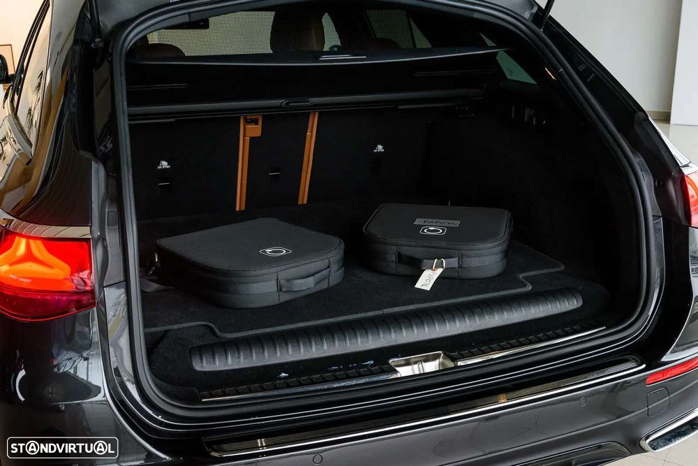 Mercedes-Benz E 300 - 10