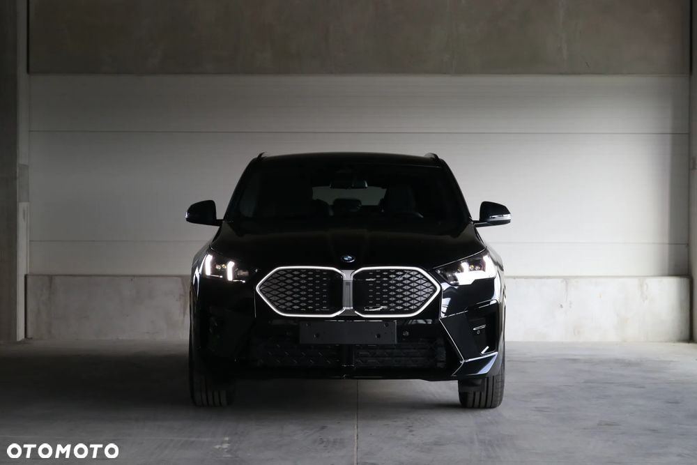BMW iX2 eDrive20 66.5kWh M Sport Edition - 2