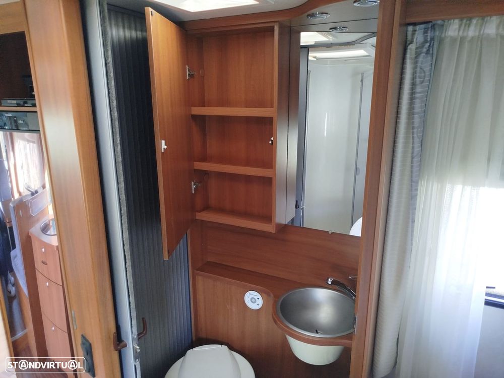 Knaus Südwind Sky wave.  Cama basculante E SUÍTE - 28