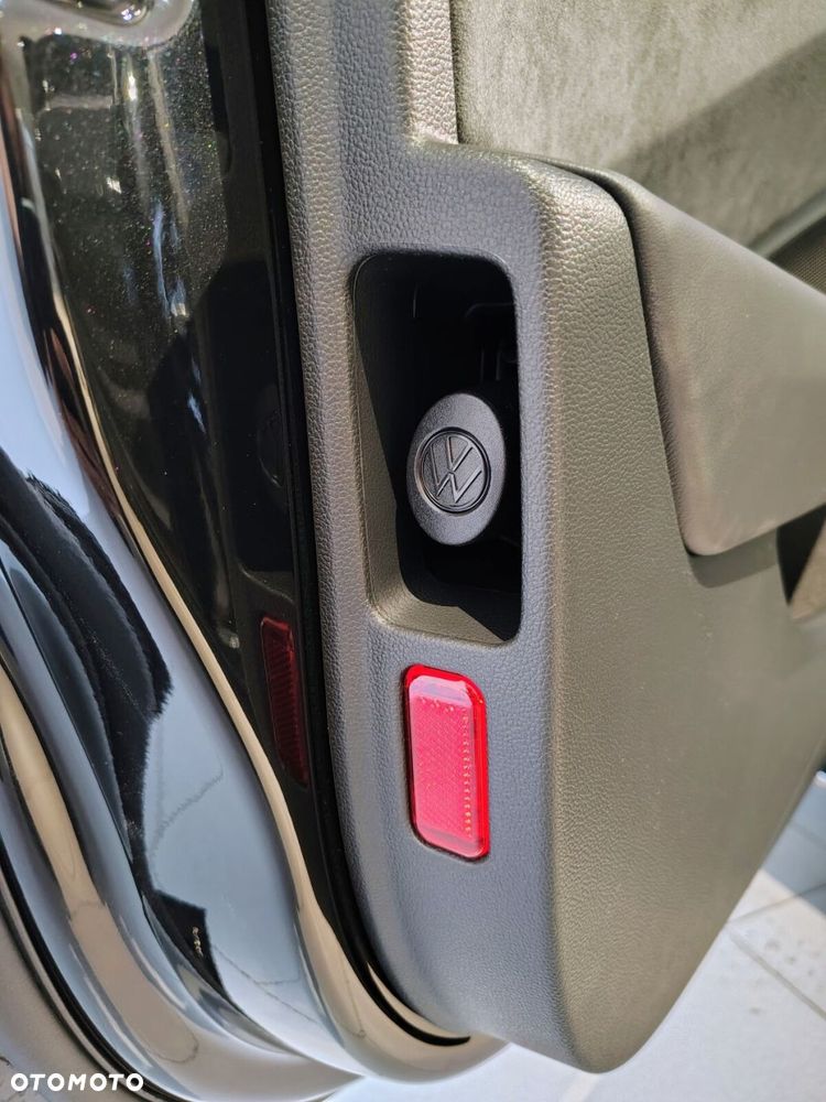 Volkswagen Passat - 33