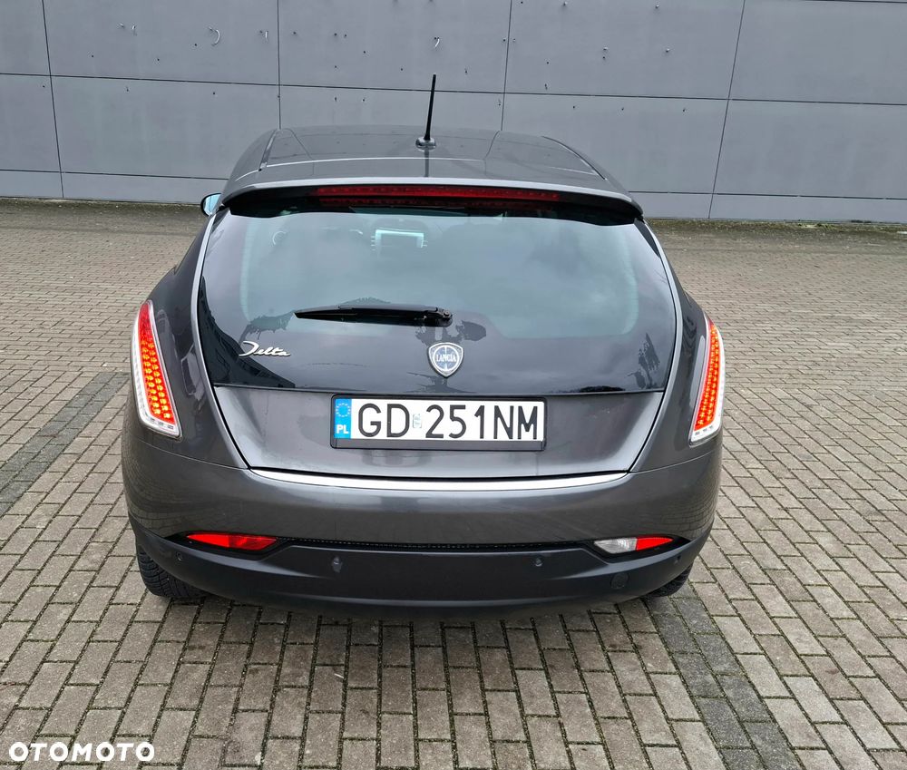 Lancia Delta - 15