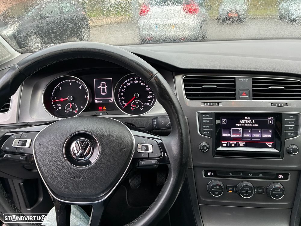 VW Golf 1.6 TDi Confortline - 6