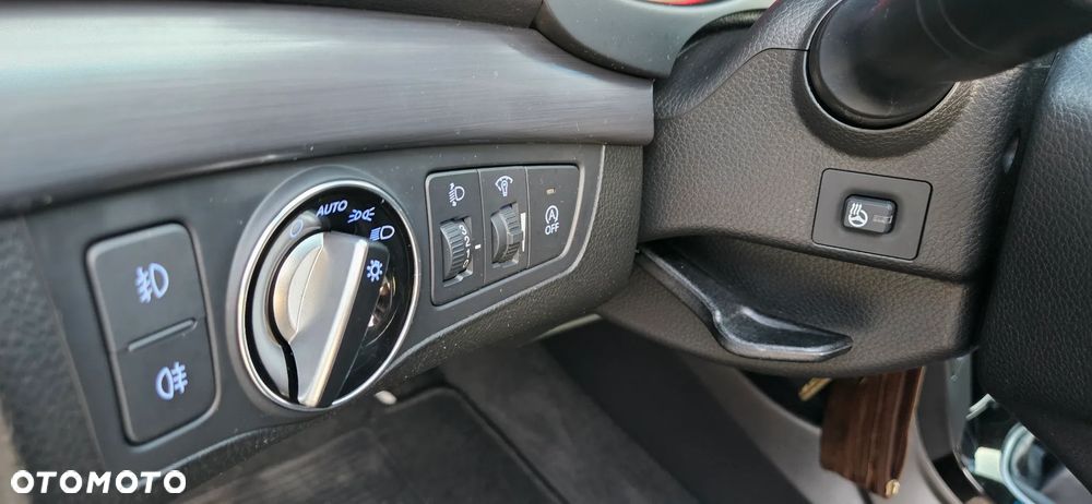 Hyundai i40 Kombi blue 1.6 CRDi Space Plus - 23