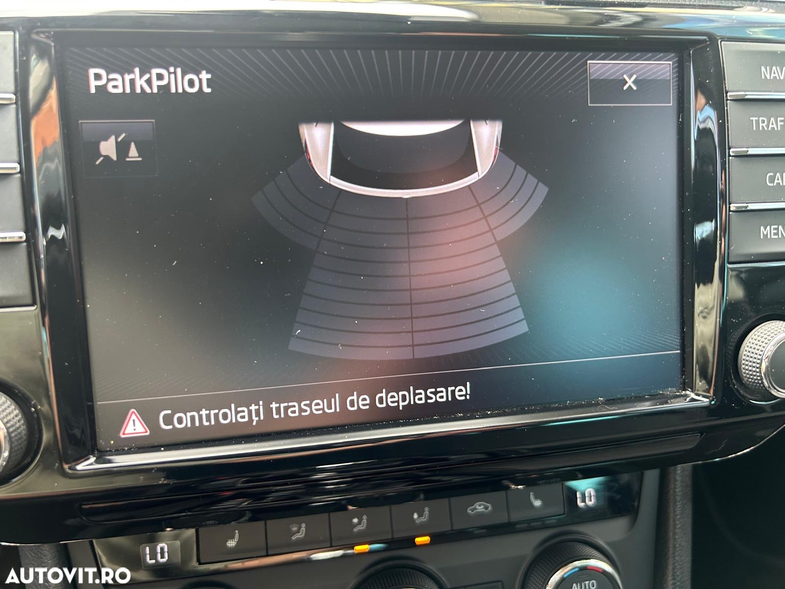 Skoda Superb 2.0 TDI 4X4 DSG Ambition - 22