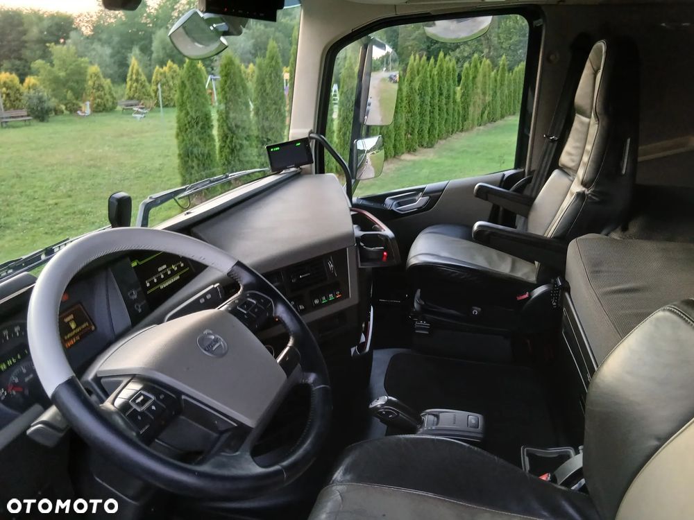 Volvo FH 500 KM FUL OPCJA HAKOWIEC HYWA 6X2 SKÓRA PERFEKCYJNY Z NIEMIEC - 8