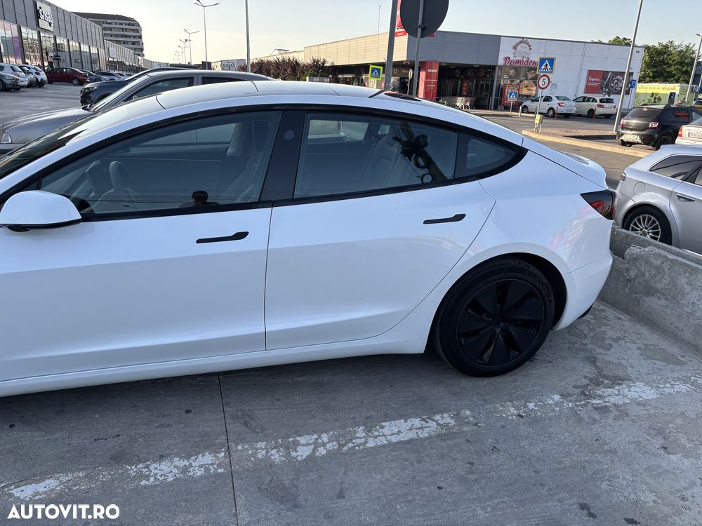 TESLA Model 3 2023 — imagine 5