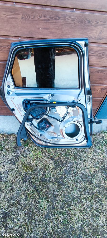 Drzwi Audi A6 C7 Avant kombi tył lewy LY1P - 2