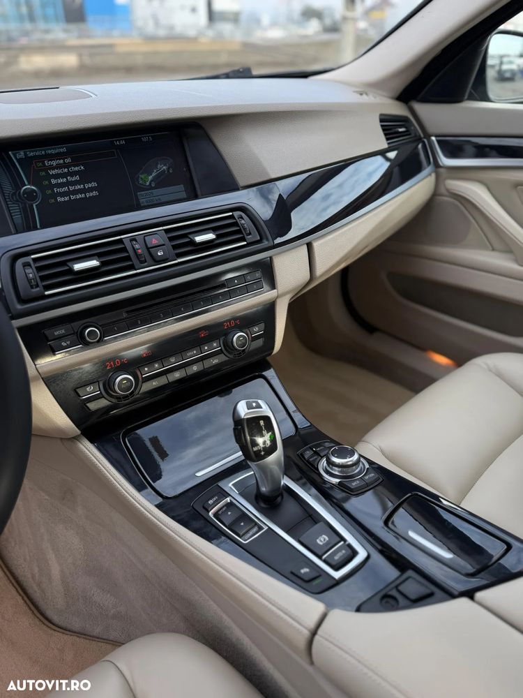 BMW Seria 5 520d Aut. - 13