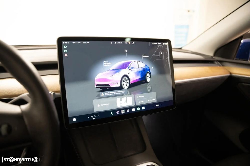 Tesla Model Y Long Range Dual Motor AWD - 17