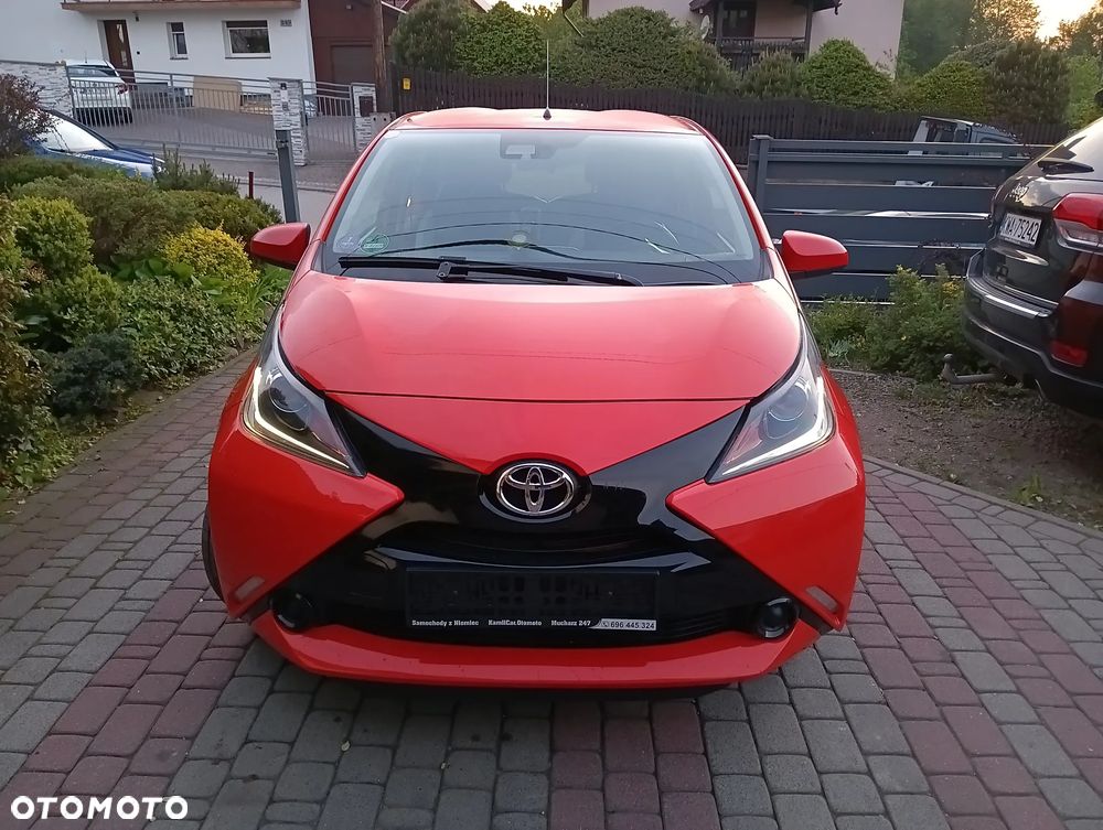 Toyota Aygo x-play touch - 12