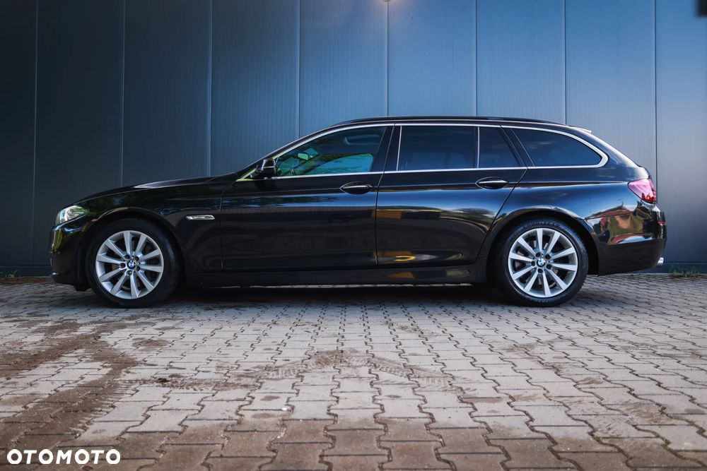 BMW Seria 5 525d Sport-Aut Luxury Line - 5