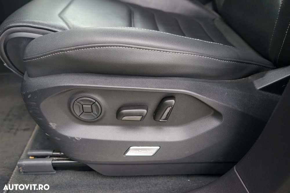 Volkswagen Touareg 3.0 V6 TDI 4Motion DPF Automatik R-Line - 14