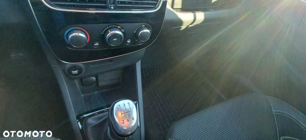 Renault Clio Energy TCe 90 Start & Stop Limited - 12