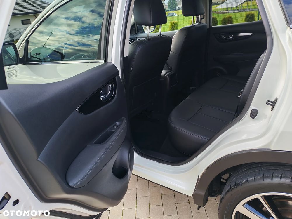 Nissan Qashqai 1.5 dCi Visia EU6 - 16