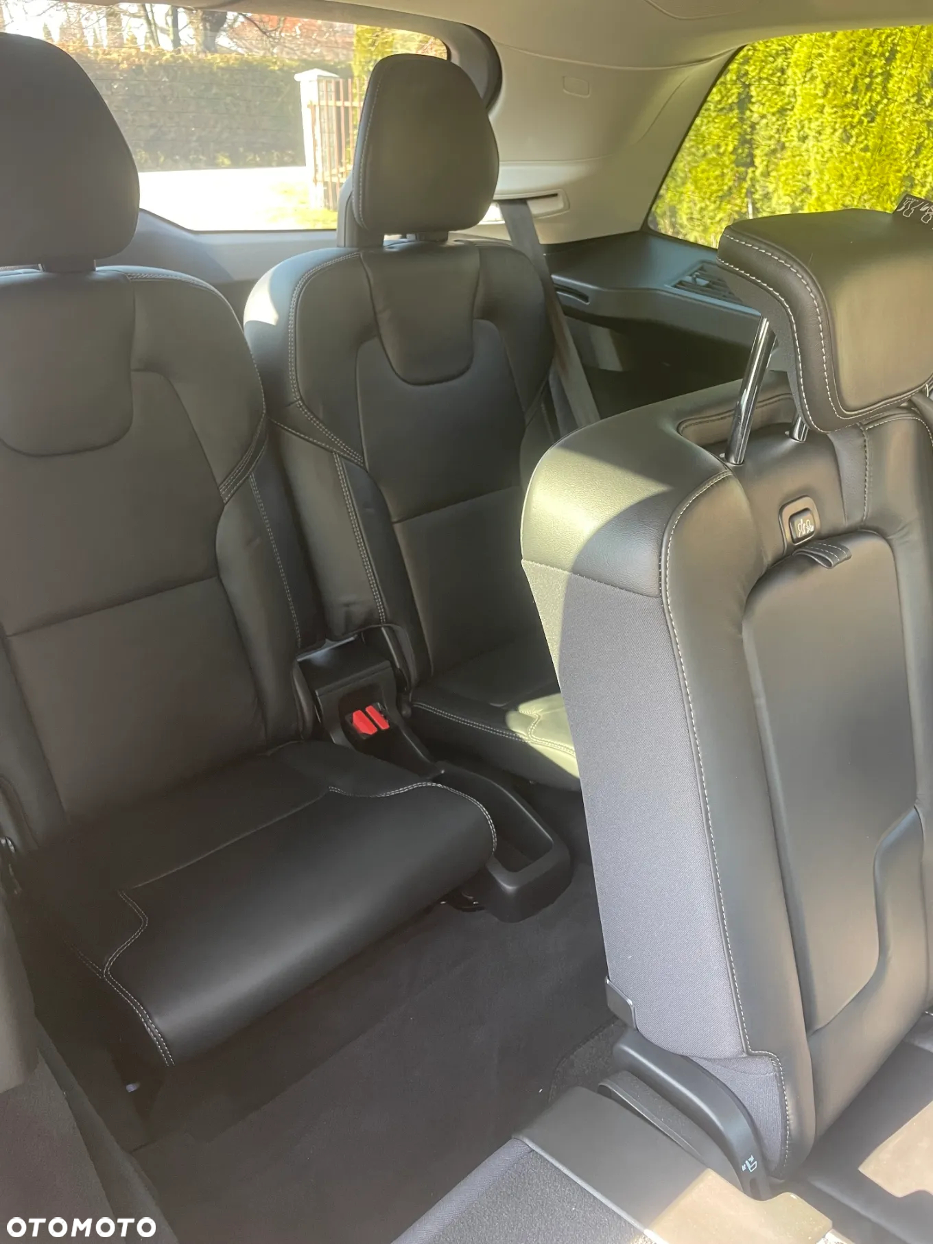 Volvo XC 90 - 9