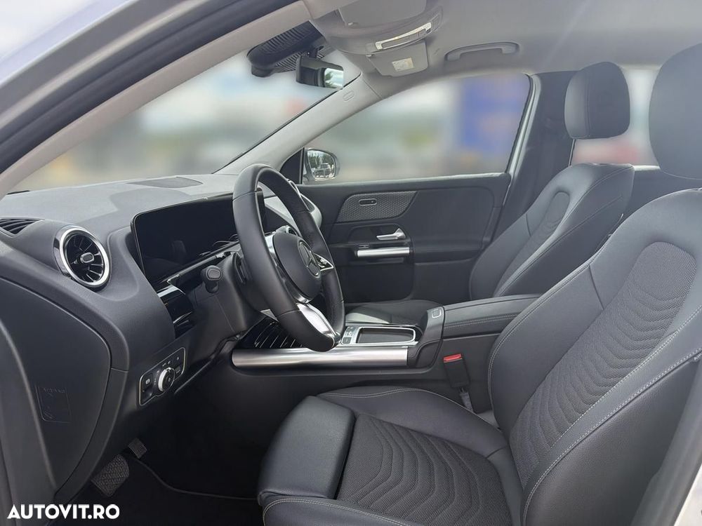 Mercedes-Benz GLA 180 MHEV - 11