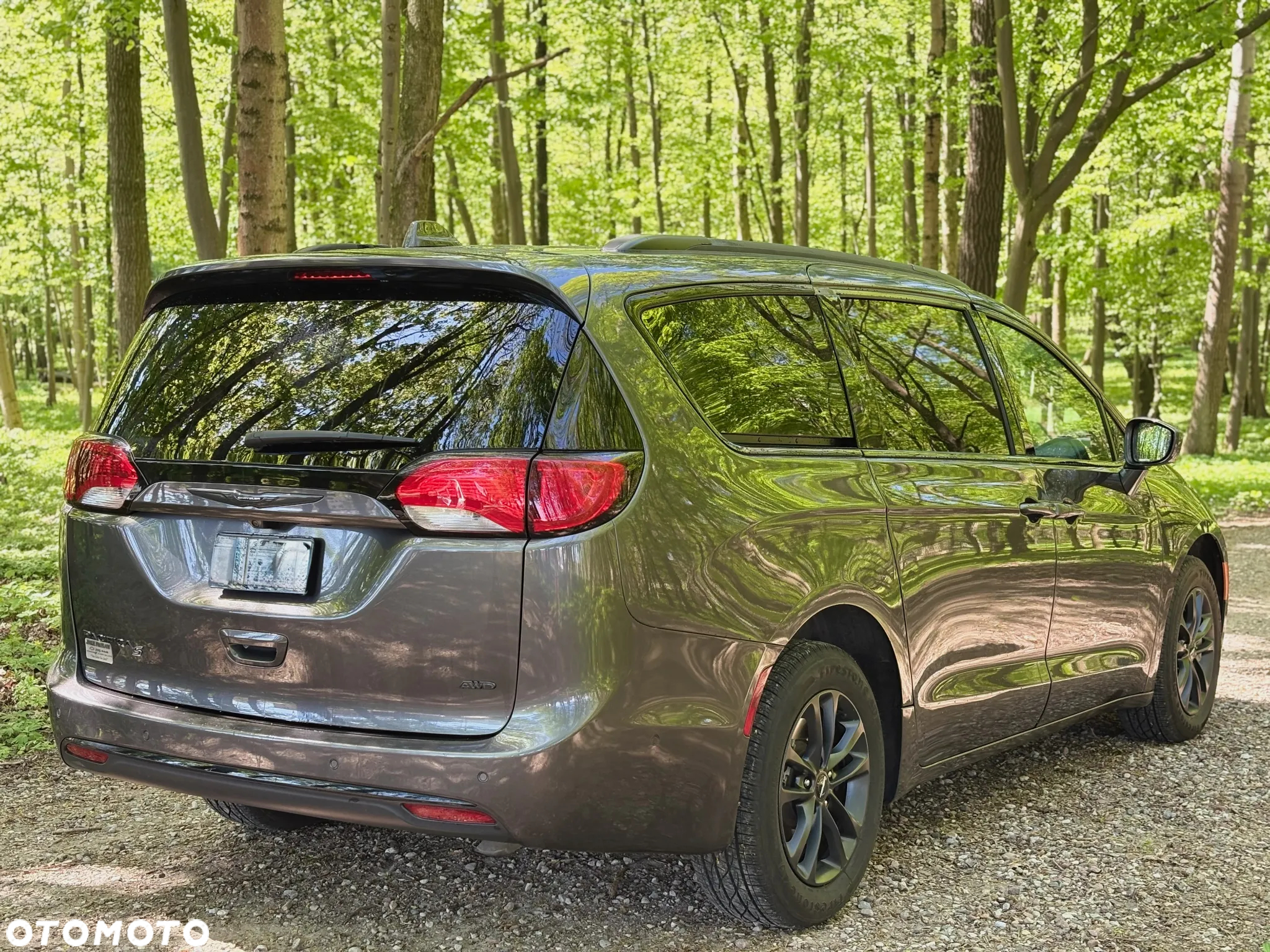 Chrysler Pacifica - 9
